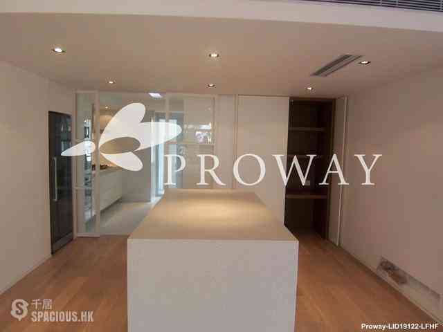 The Peak - Strawberry Hill 11