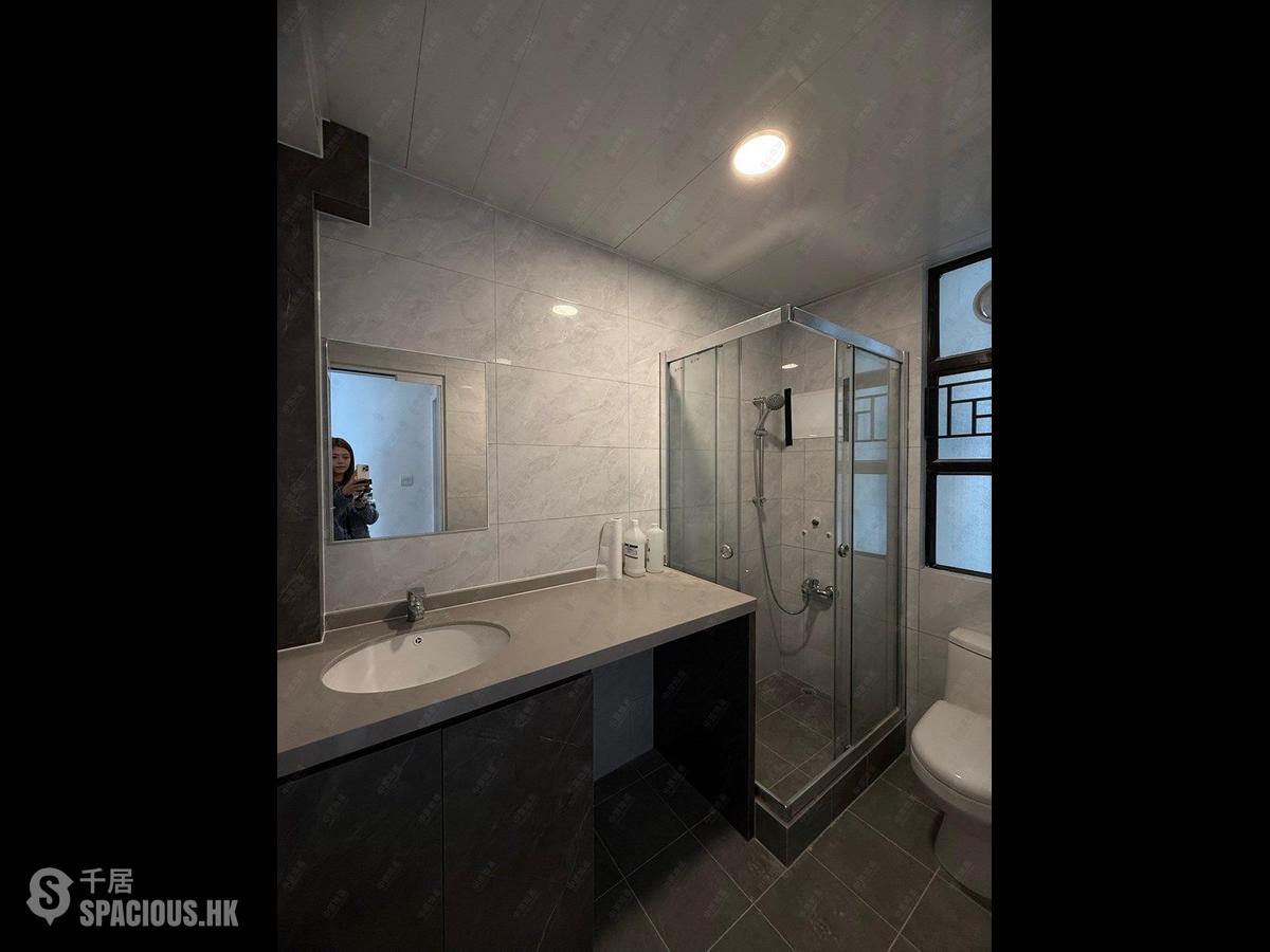 Mid Levels West - Scenic Heights Block 2 01
