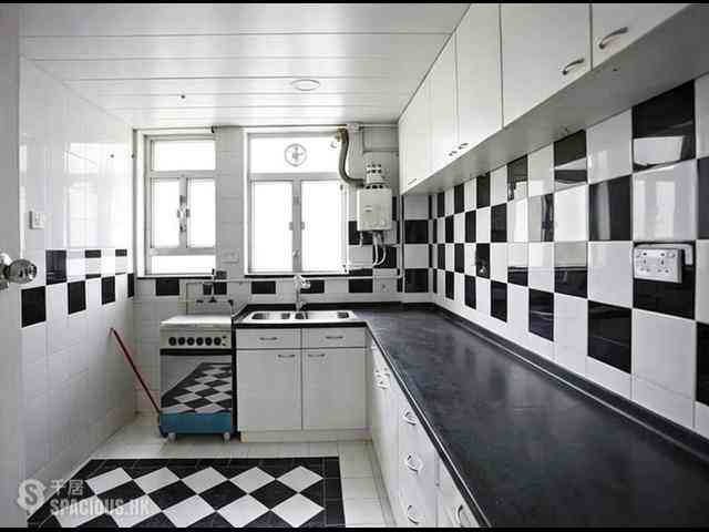 Pok Fu Lam - Four Winds Apartment 08