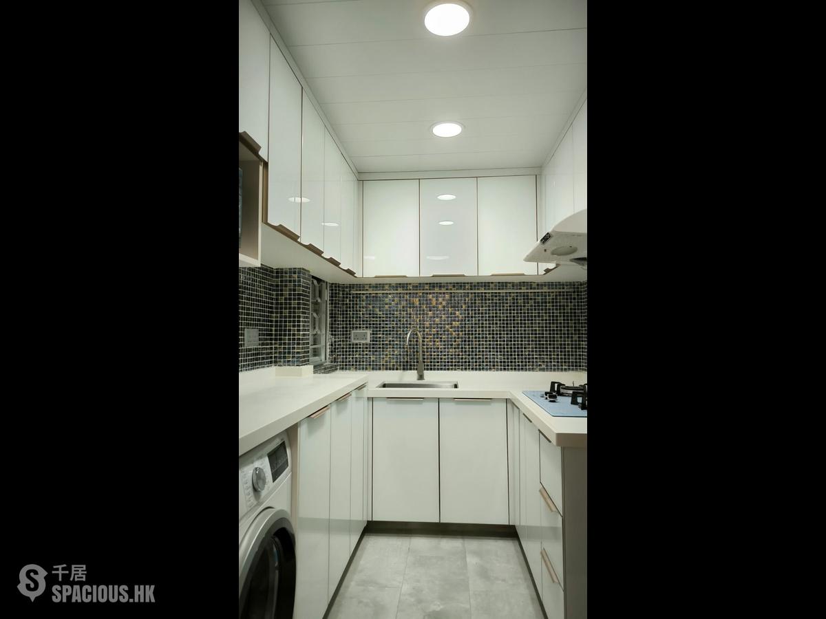 Chai Wan - New Jade Gardens Block 5 01