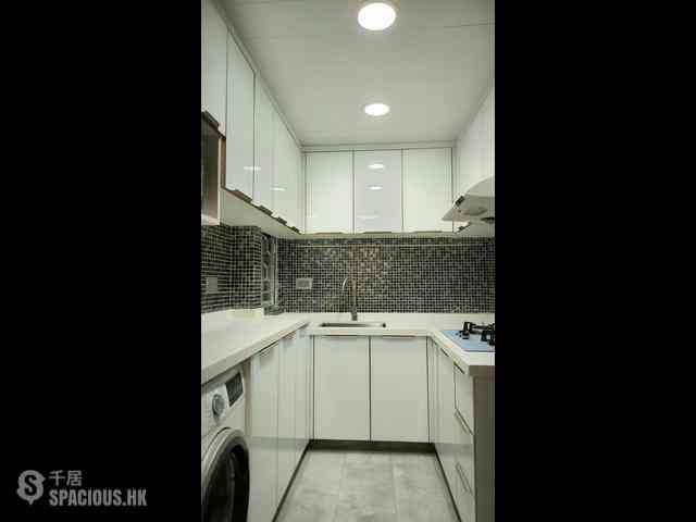 Chai Wan - New Jade Gardens Block 5 01
