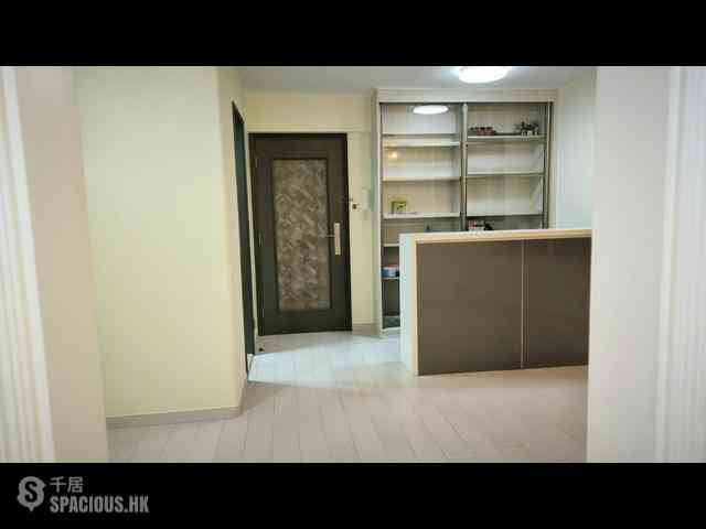 Chai Wan - New Jade Gardens Block 5 09