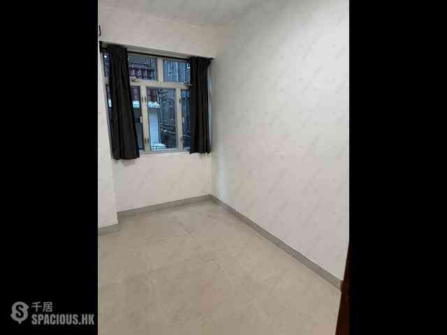 Sai Ying Pun - Yue Sun Mansion Block 1 03