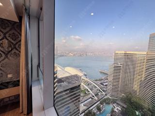 Wan Chai - Convention Plaza Apartments 08
