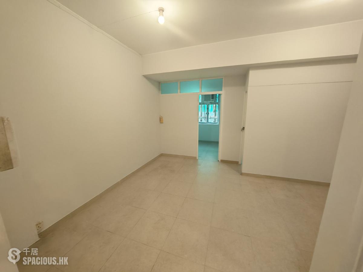 Quarry Bay - Kam Hoi Mansion 01