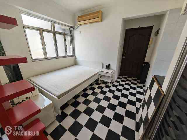Central - Chung Shan House 02