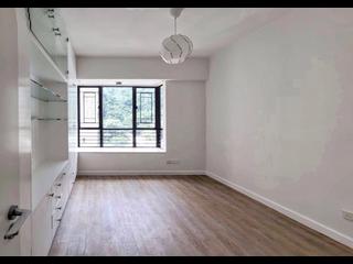 Mid Levels Central - Clovelly Court Block 2 03