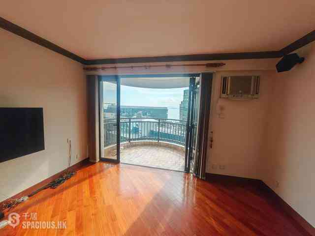 Pok Fu Lam - Baguio Villa Block 16 01