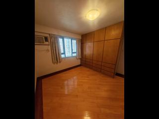Pok Fu Lam - Baguio Villa Block 16 02