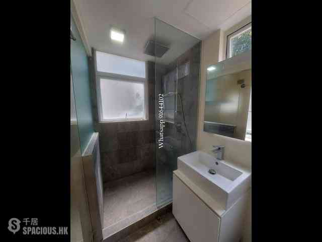 Sai Ying Pun - 2B, Second Street 17