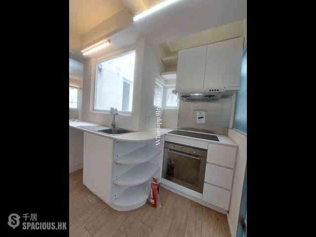 Sai Ying Pun - 2B, Second Street 26
