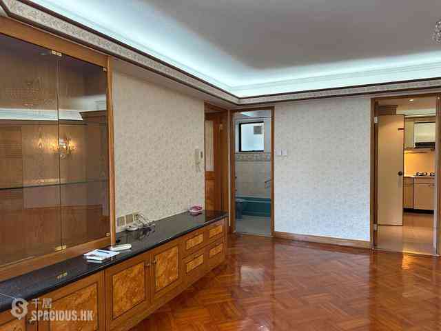 Tin Hau - Park Towers Block 1 02