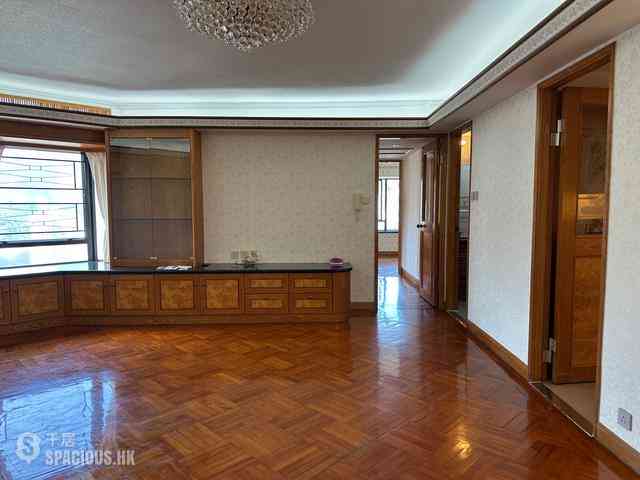 Tin Hau - Park Towers Block 1 06