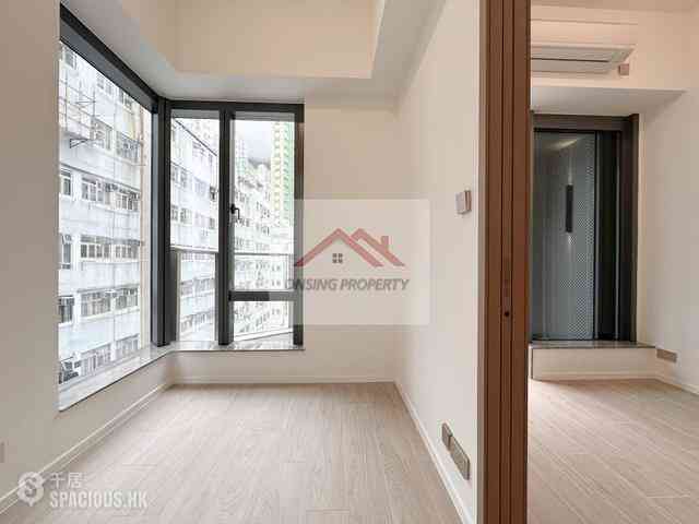 Sai Ying Pun - Des Voeux W Residence 04