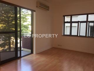 Happy Valley - Sanitarian Apartments 02