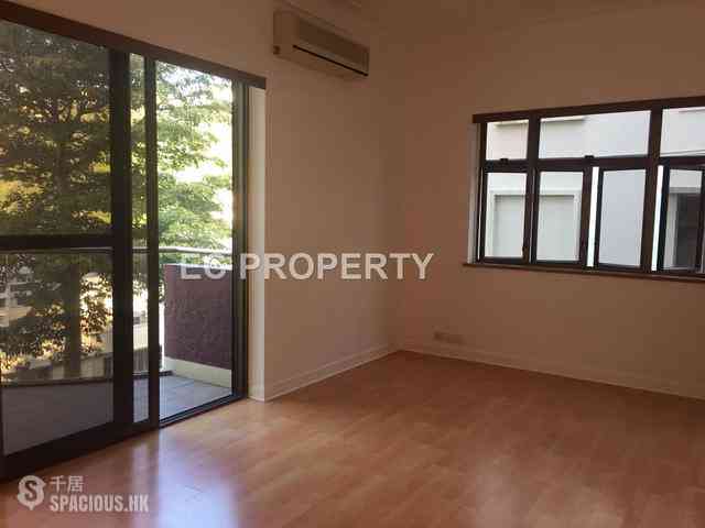 Happy Valley - Sanitarian Apartments 02