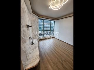 Mid Levels Central - Goldwin Heights 04