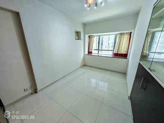 Ap Lei Chau - South Horizons Phase 3 03