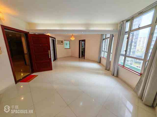 Ap Lei Chau - South Horizons Phase 3 09