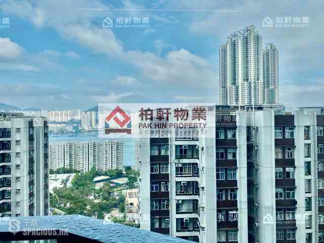 Quarry Bay - The Holborn 01