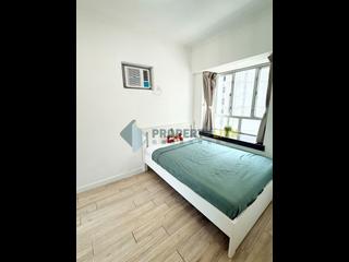 Mid Levels Central - Windsor Court 02