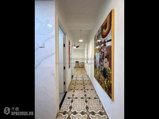 Kennedy Town - Sincere Western House 01