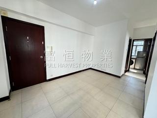 Happy Valley - Fung Woo Building 02