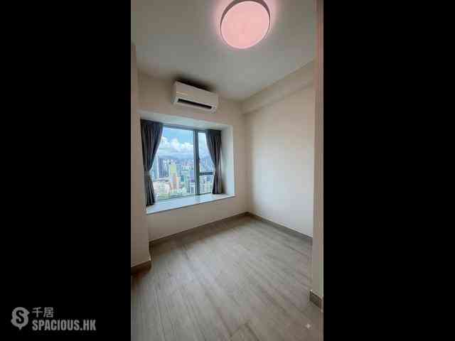 Tsim Sha Tsui - The Victoria Towers 03