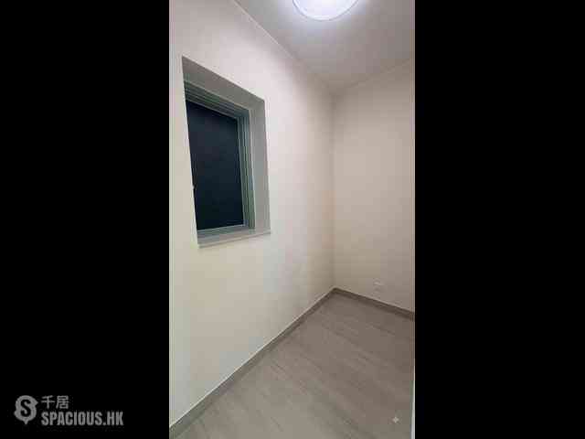 Tsim Sha Tsui - The Victoria Towers 04