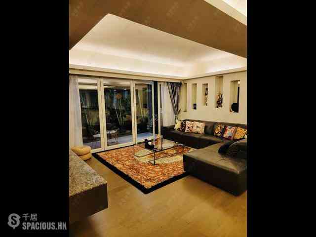 Mid Levels Central - 40, Conduit Road 03