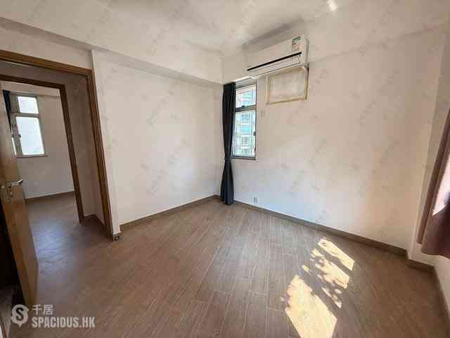 Mid Levels Central - Jing Tai Garden Mansion 04