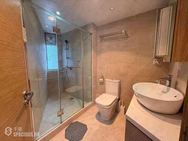 Mid Levels Central - Jing Tai Garden Mansion 11