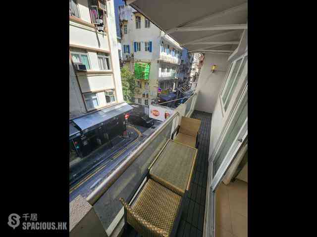 Soho - 32A-32C, Staunton Street 15