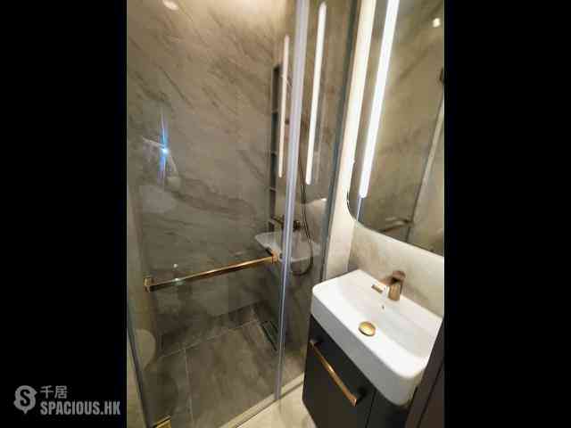 Sai Ying Pun - Des Voeux W Residence 03