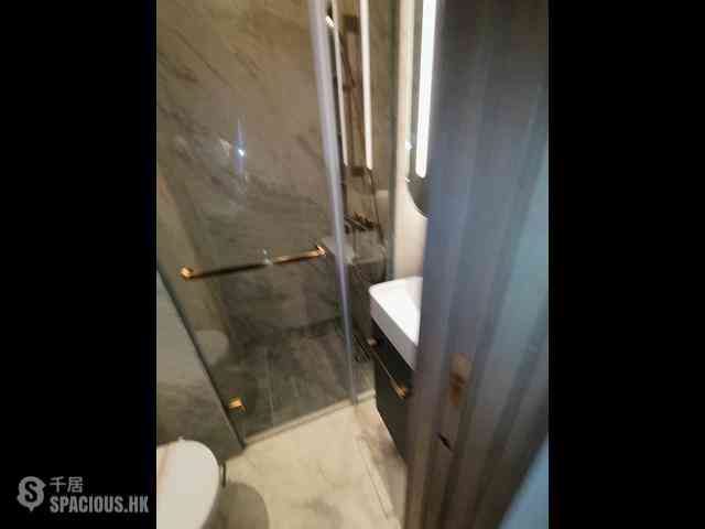 Sai Ying Pun - Des Voeux W Residence 04