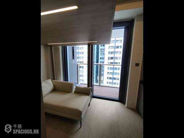 Sai Ying Pun - Des Voeux W Residence 09