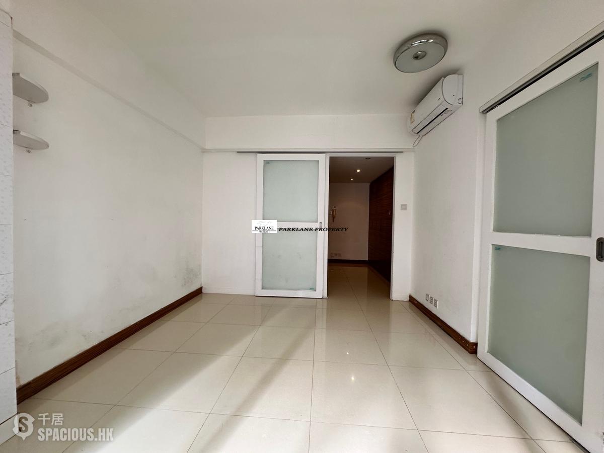 Happy Valley - King Cheung Mansions 01