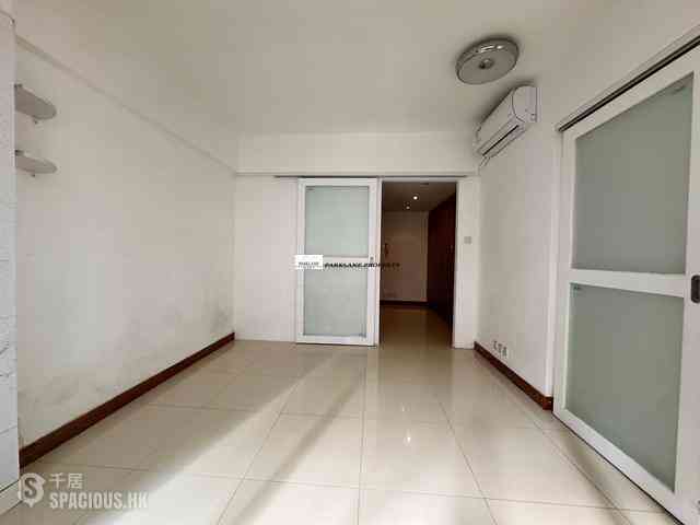 Happy Valley - King Cheung Mansions 01