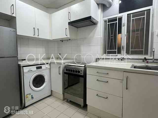 Mid Levels West - Hing Wah Mansions 10