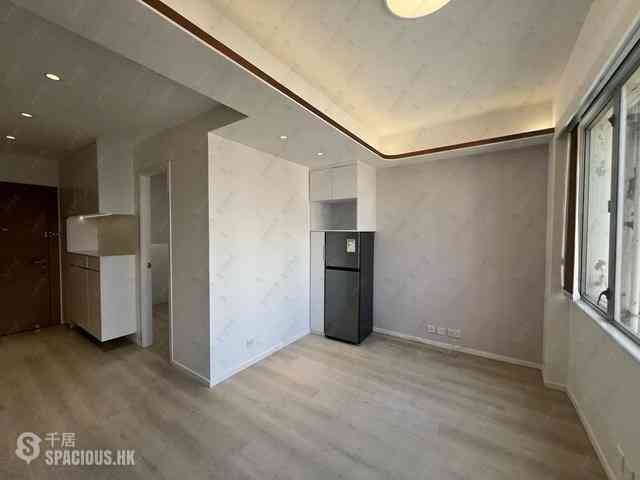 Mid Levels Central - Woodland Court 01