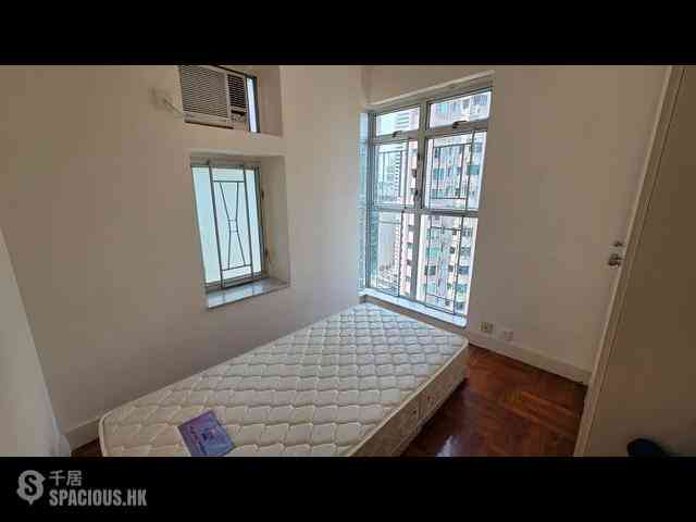 Wan Chai - Manrich Court 02