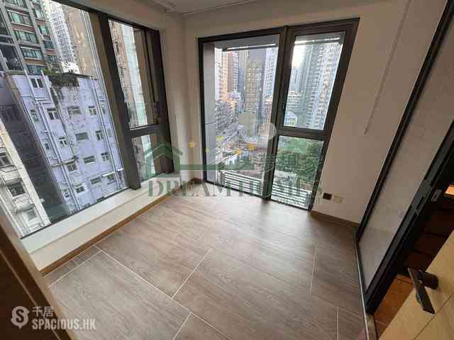 Sai Ying Pun - One・Artlane 01