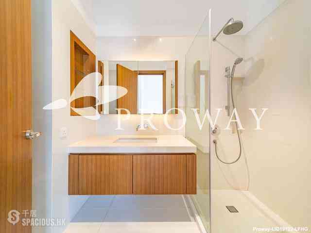 The Peak - Strawberry Hill 12