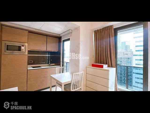 Wan Chai - L' Wanchai 02