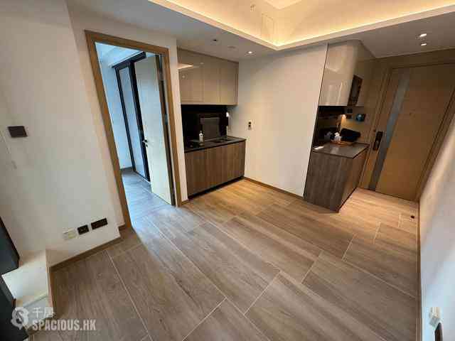 Sai Ying Pun - One・Artlane 04