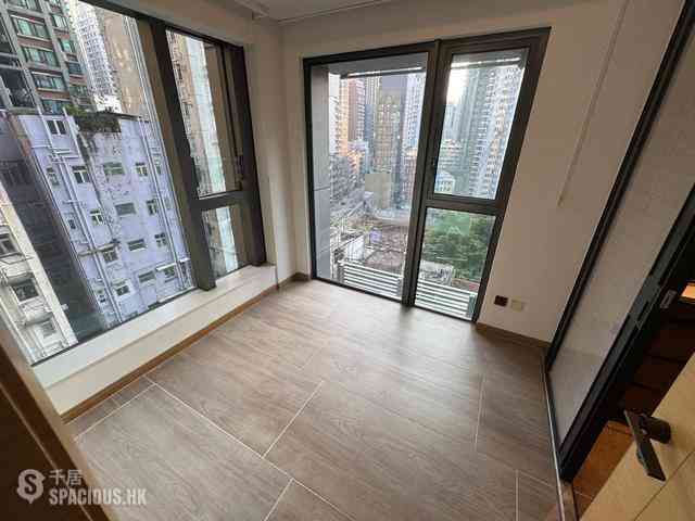 Sai Ying Pun - One・Artlane 02
