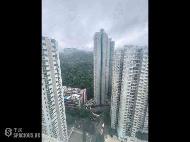 Quarry Bay - The Orchards Block 1 01