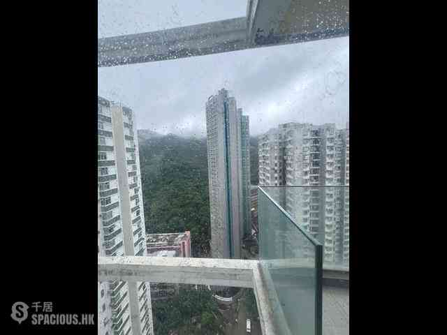 Quarry Bay - The Orchards Block 1 02