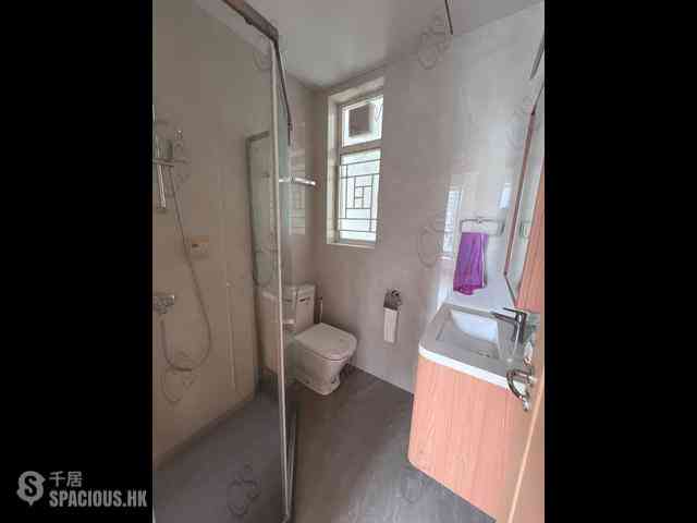 Quarry Bay - The Orchards Block 1 06