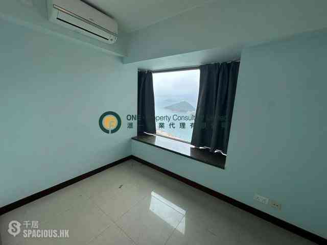 Kennedy Town - The Merton 05
